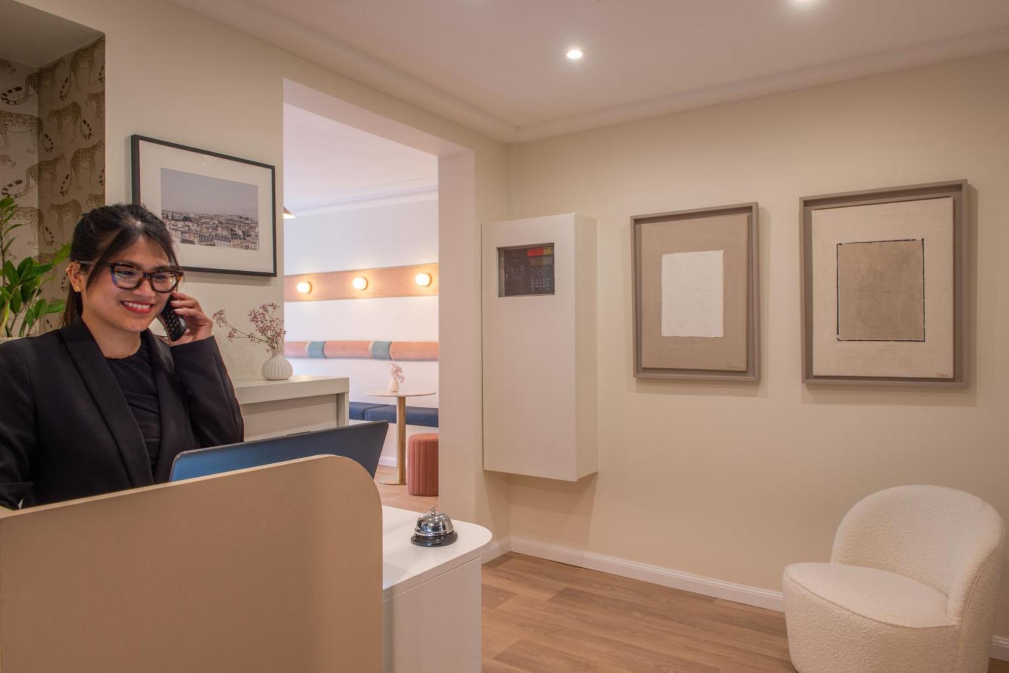 Hotel Avama Prony Paris Luaran gambar